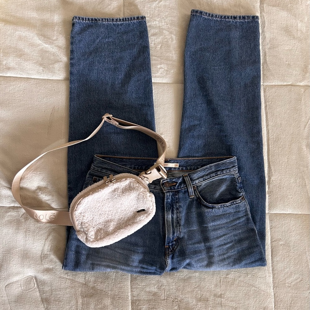 LOLË Convertible Fleece Belt Bag